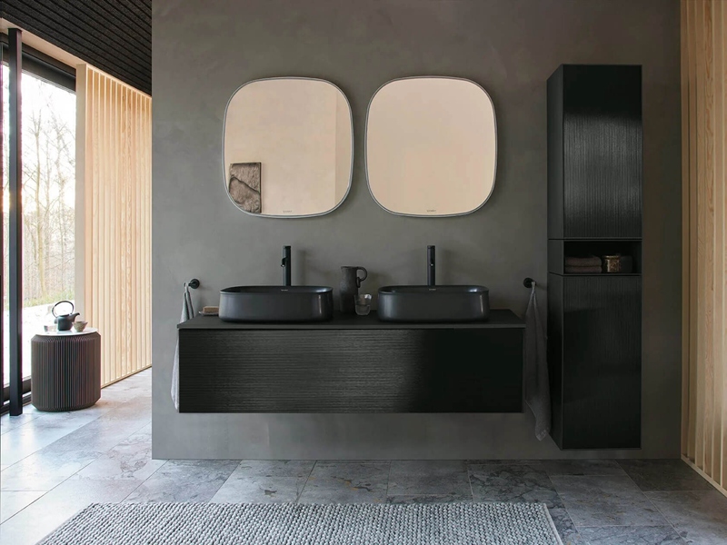خزانة حمام سوداء بسيطة مع حبيبات خشبية شفافة